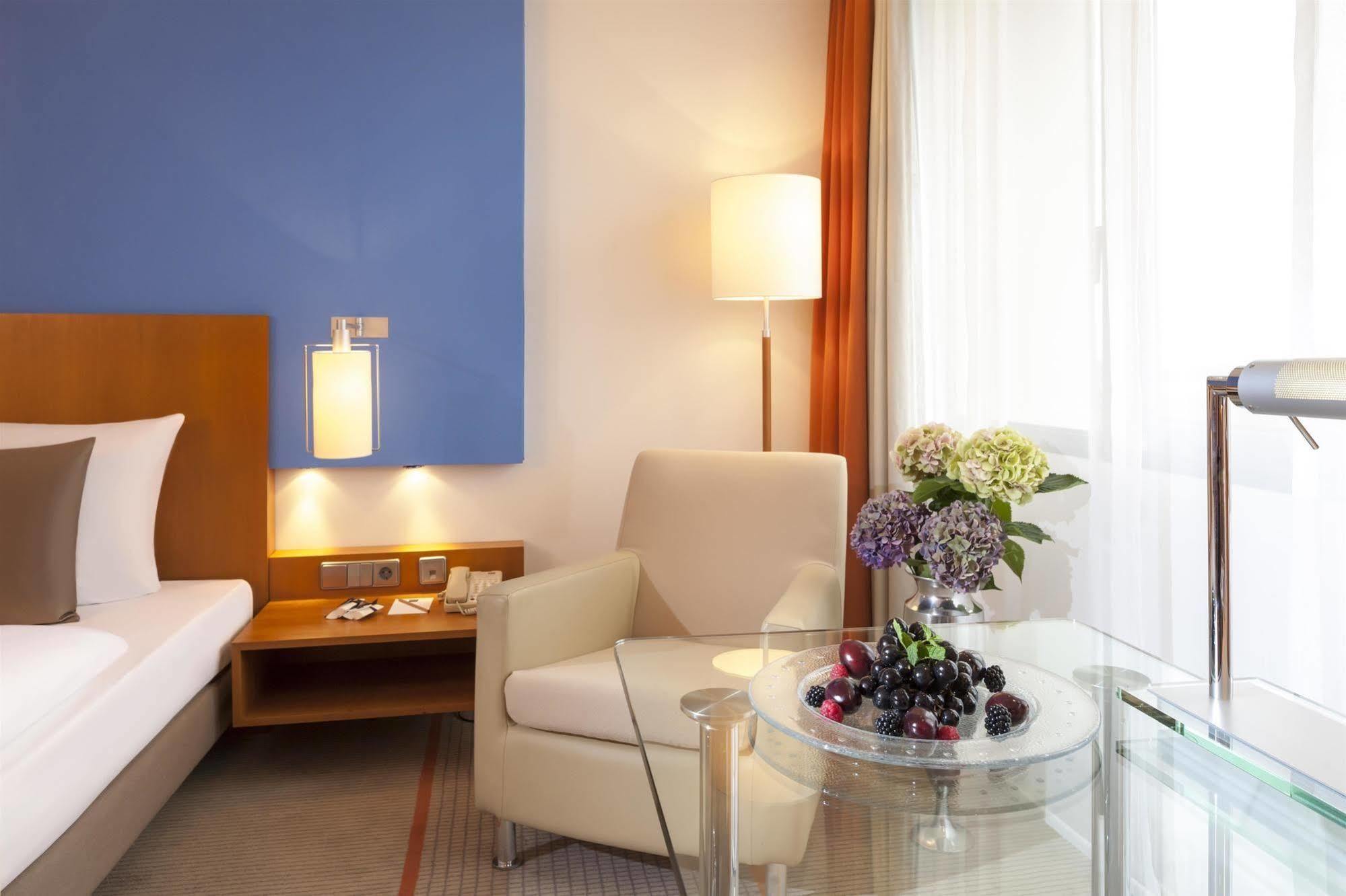 Dorint Main Taunus Zentrum Frankfurt Sulzbach Sulzbach  Ngoại thất bức ảnh